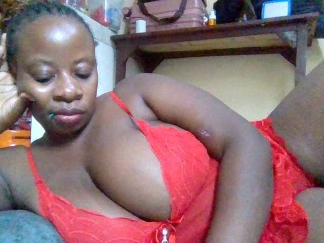 Swityass24 live webcam show