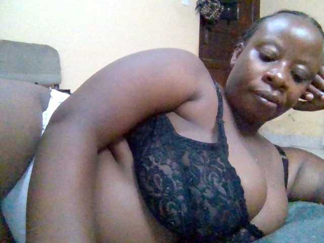 Swityass24 live cam on BongaCams