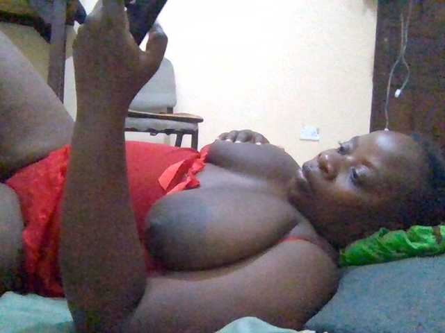 Swityass24 live cam on BongaCams