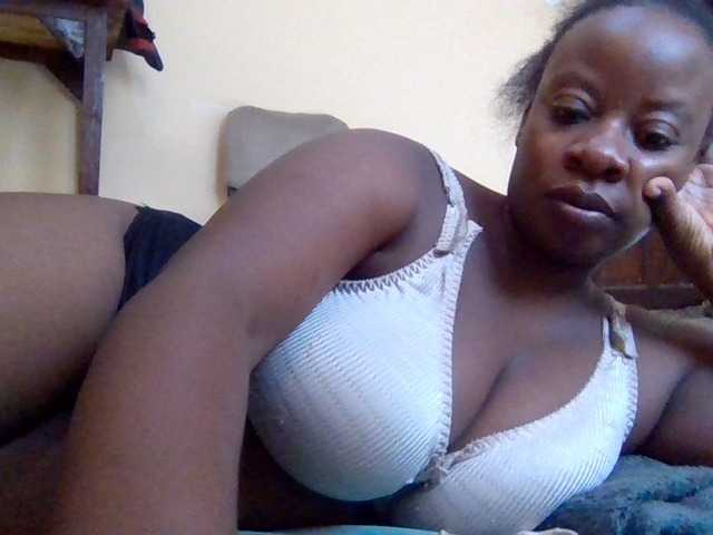 Swityass24 live cam on BongaCams