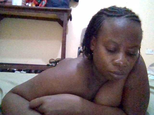Swityass24 live cam on BongaCams