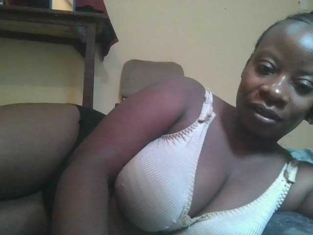 Swityass24 live cam on BongaCams