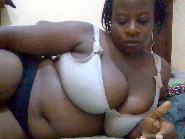 Swityass24 live cam on BongaCams