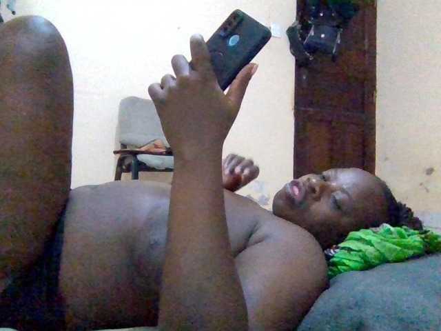 Swityass24 live cam on BongaCams
