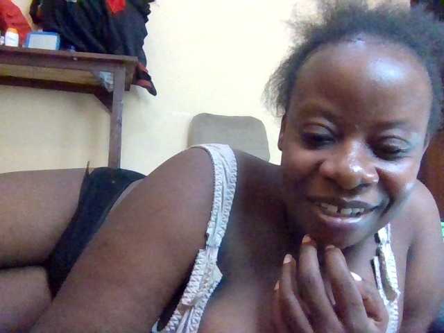 Swityass24 live cam on BongaCams