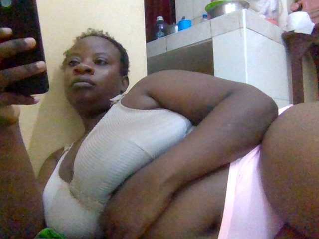 Swityass24 live cam on BongaCams