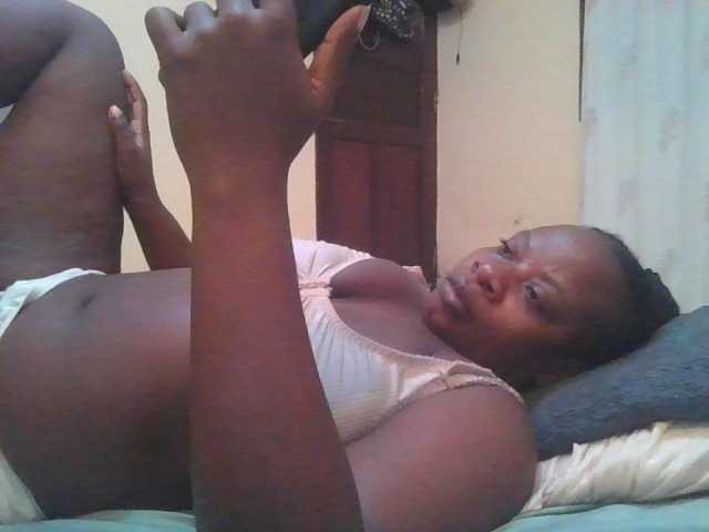 Swityass24 live cam on BongaCams