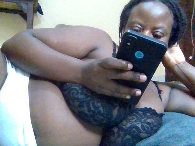 Swityass24 live cam on BongaCams