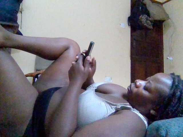 Swityass24 live cam on BongaCams