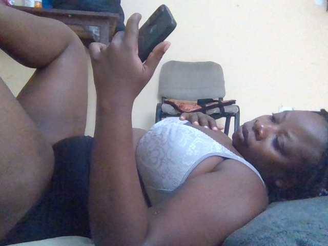 Swityass24 live cam on BongaCams