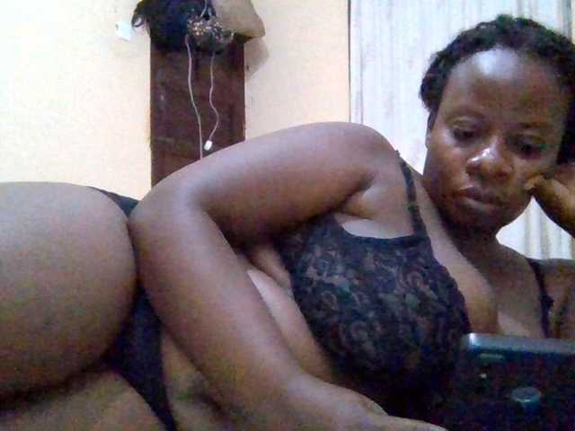 Swityass24 live cam on BongaCams