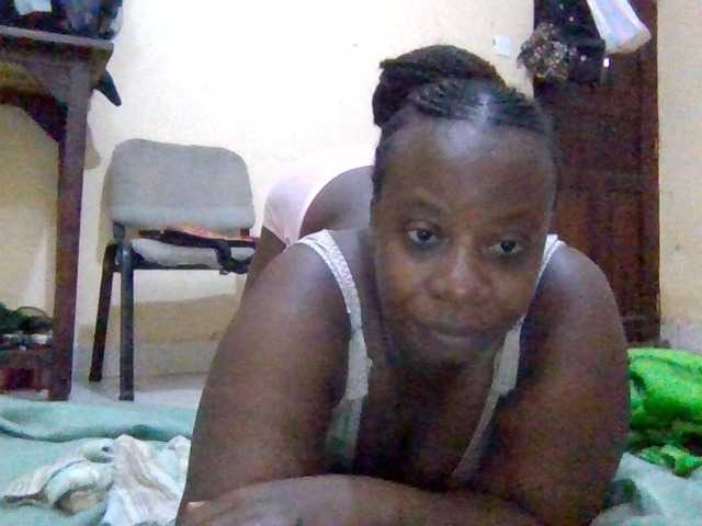 Swityass24 live cam
