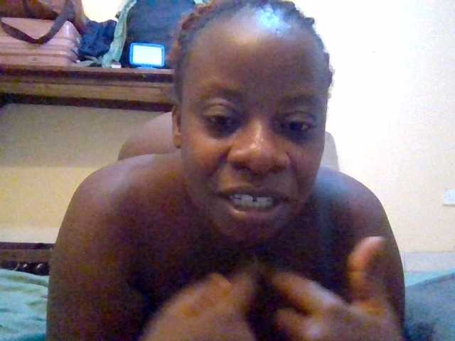 Swityass24 live cam on BongaCams