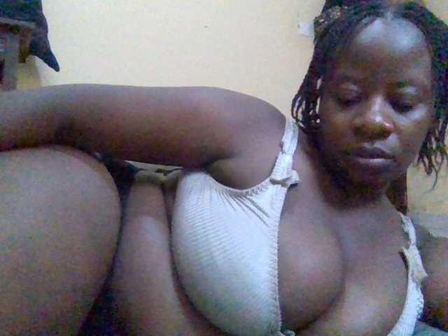 Swityass24 live cam on BongaCams
