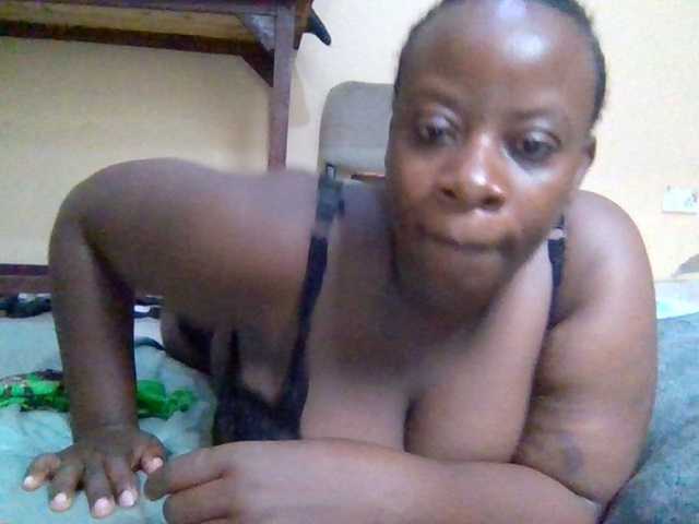 Swityass24 live cam on BongaCams