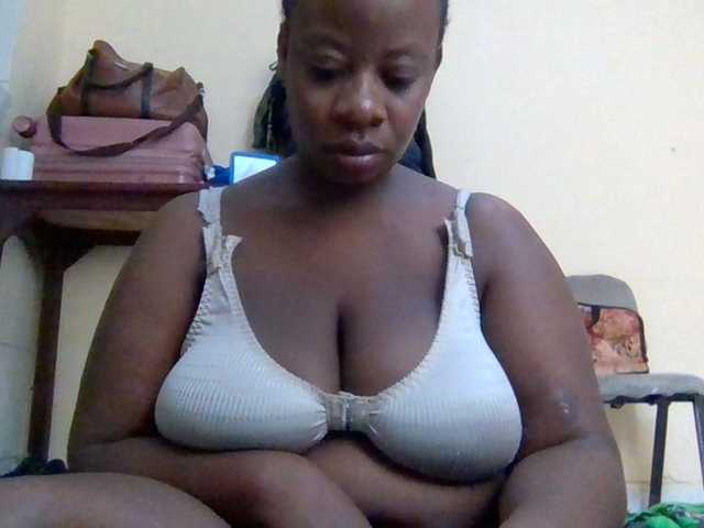 Swityass24 live webcam show