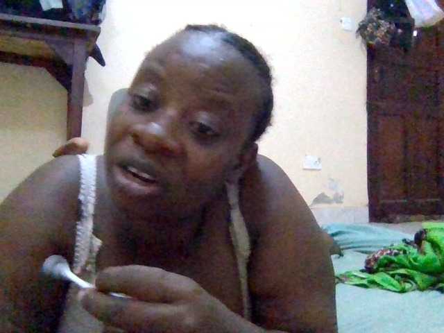 Swityass24 live cam