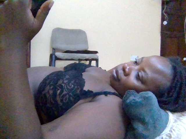 Swityass24 live cam on BongaCams