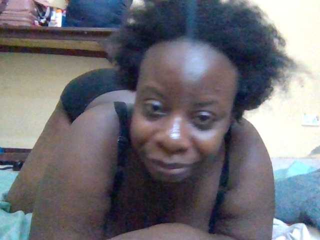 Swityass24 live cam on BongaCams