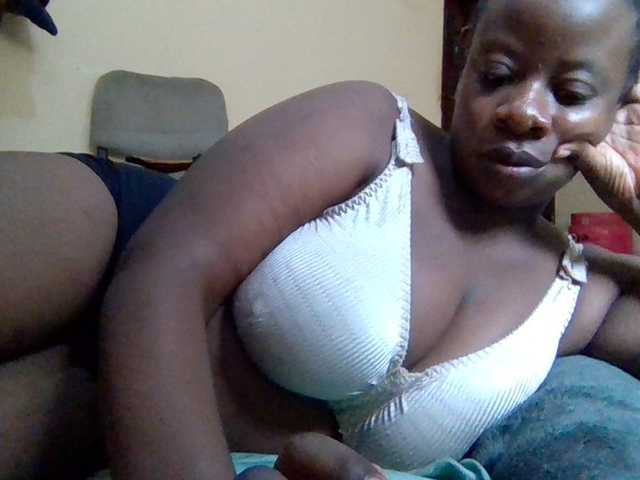 Swityass24 live webcam show
