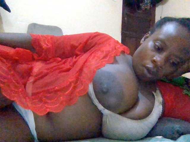 Swityass24 live cam on BongaCams