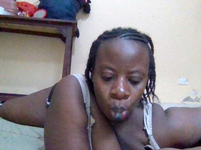 Swityass24 live cam on BongaCams