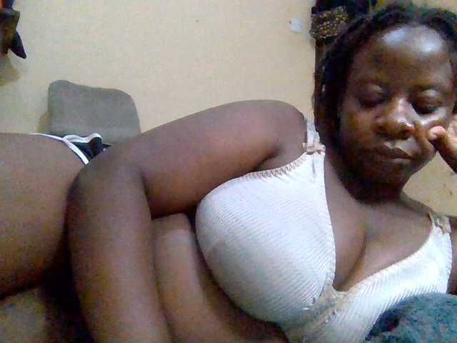 Swityass24 live cam on BongaCams