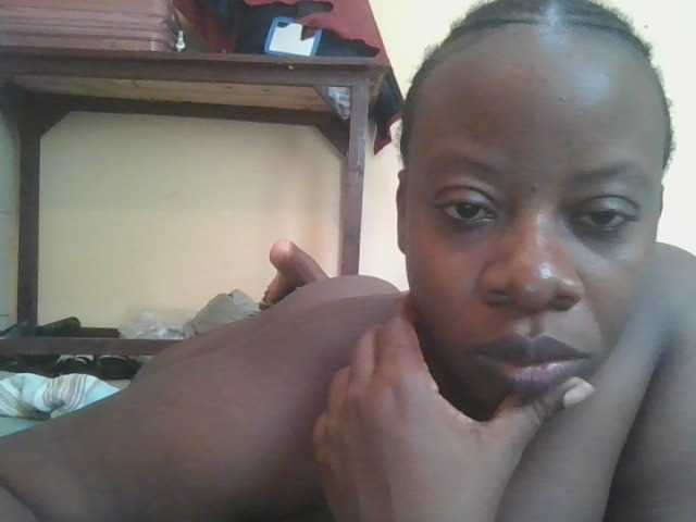 Swityass24 live cam on BongaCams