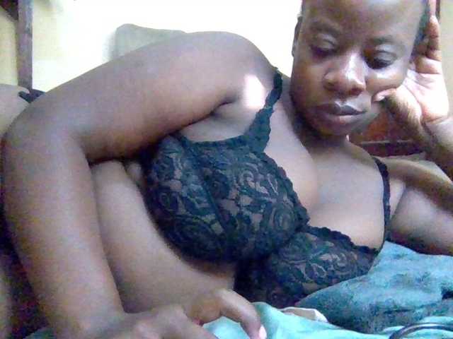 Swityass24 live webcam show