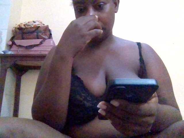 Swityass24 live cam on BongaCams