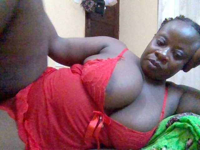 Swityass24 live cam on BongaCams