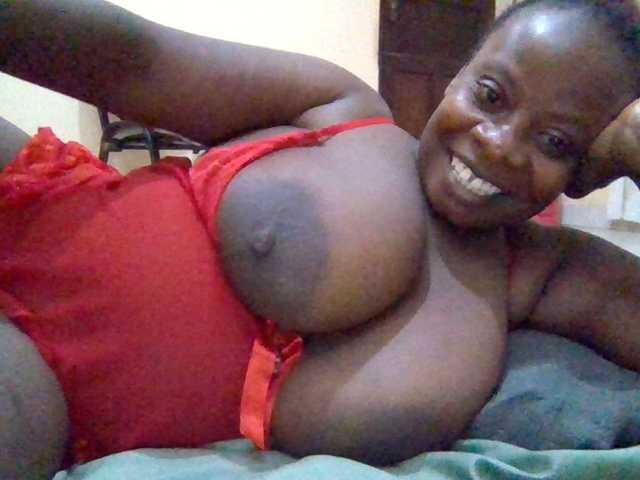 Swityass24 live webcam show