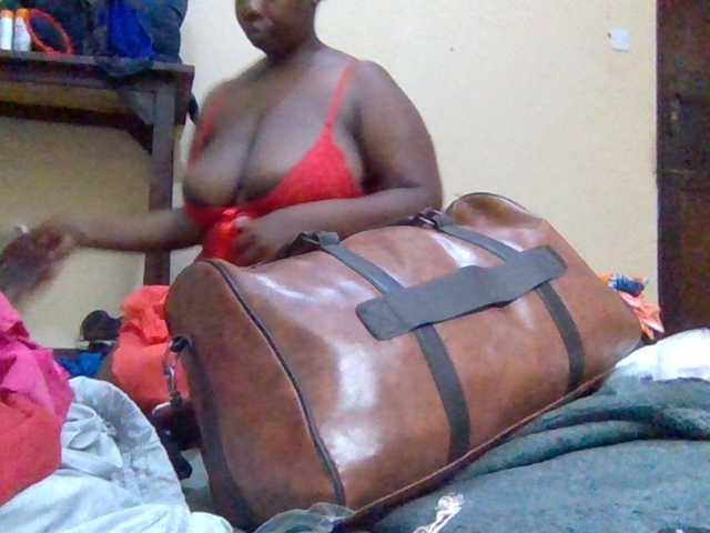 Swityass24 live cam on BongaCams
