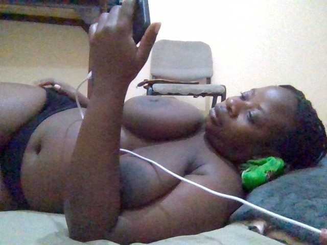 Swityass24 live cam on 
