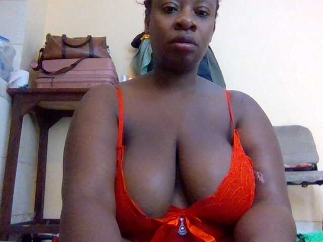 Swityass24 live cam on BongaCams