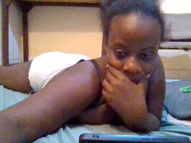 Swityass24 live cam on BongaCams