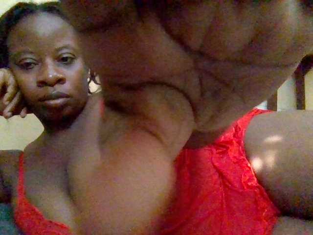 Swityass24 live cam on BongaCams