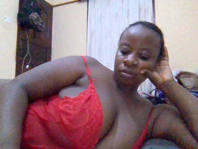 Swityass24 live cam on BongaCams