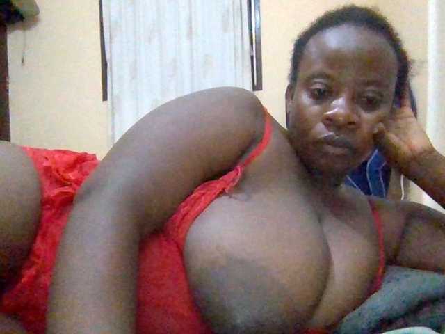 Swityass24 live cam on BongaCams