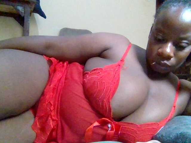 Swityass24 live webcam show