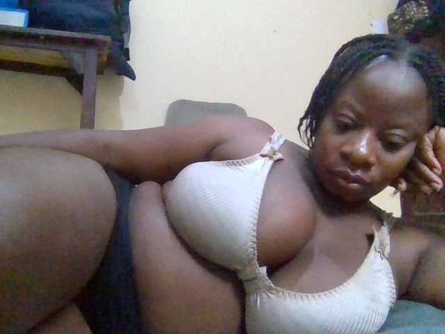 Swityass24 live cam on BongaCams
