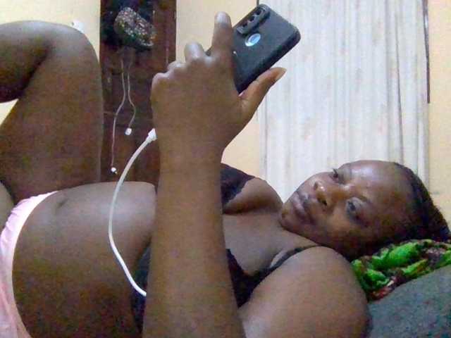 Swityass24 live cam on BongaCams