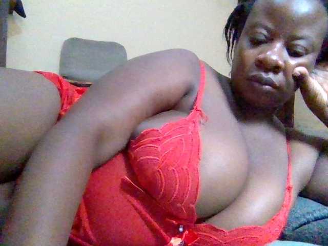 Swityass24 live cam on BongaCams