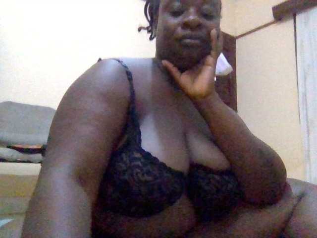 Swityass24 live cam on BongaCams