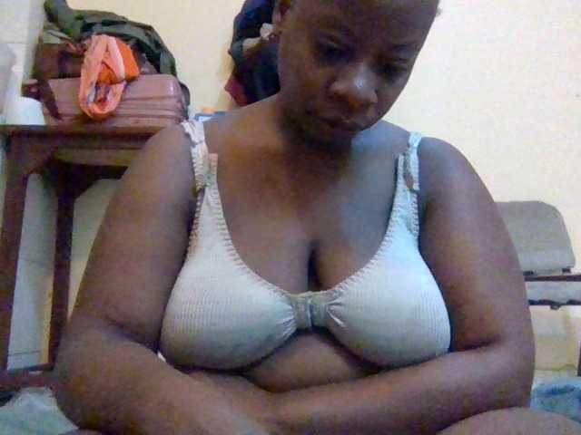 Swityass24 live cam on BongaCams