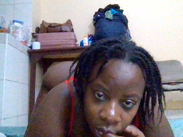 Swityass24 live cam on BongaCams