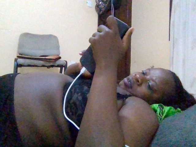 Swityass24 live cam on BongaCams