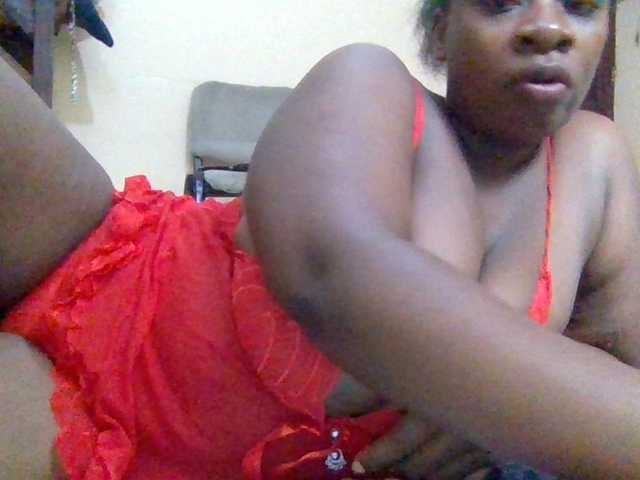 Swityass24 live cam on BongaCams