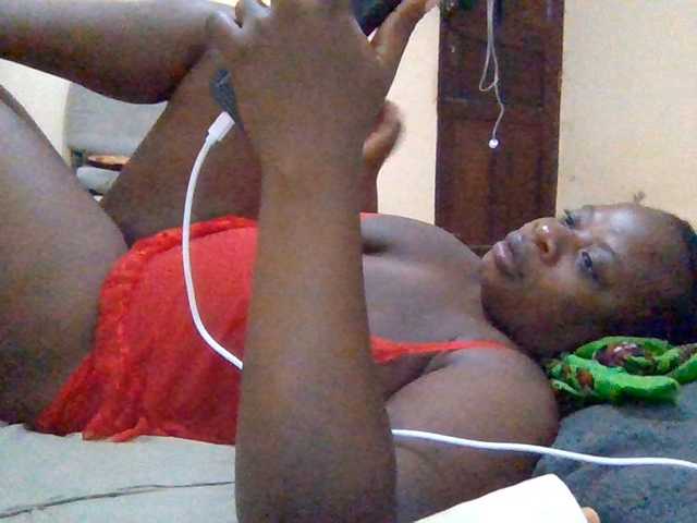 Swityass24 live cam on BongaCams