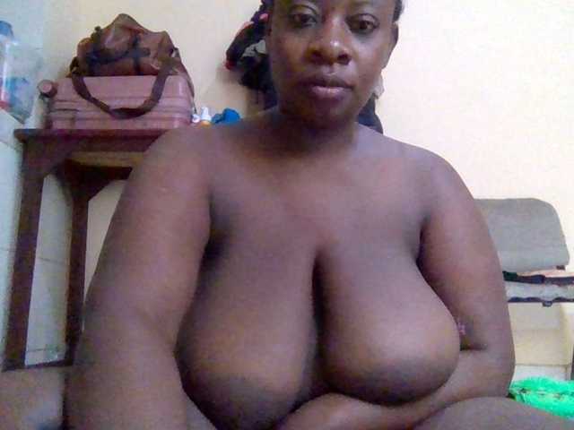 Swityass24 live webcam show